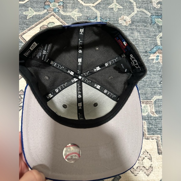 Chicago Cubs - Picture 2 of 3